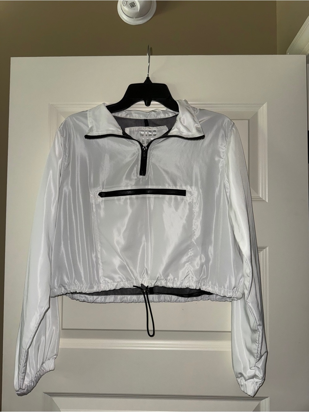 Love Tree White Windbreaker Crop Pullover Jacket